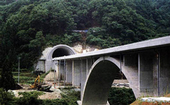 磐越自動車道龍ヶ岳トンネル