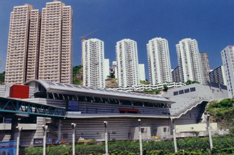 香港地下鉄ライキン駅