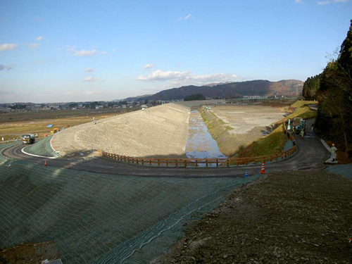 JR東日本 信発山本調整池