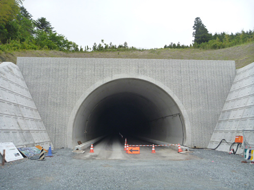 常磐自動車道 原町トンネル