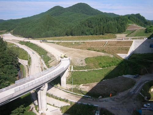 東北自動車道　小坂ジャンクション工事